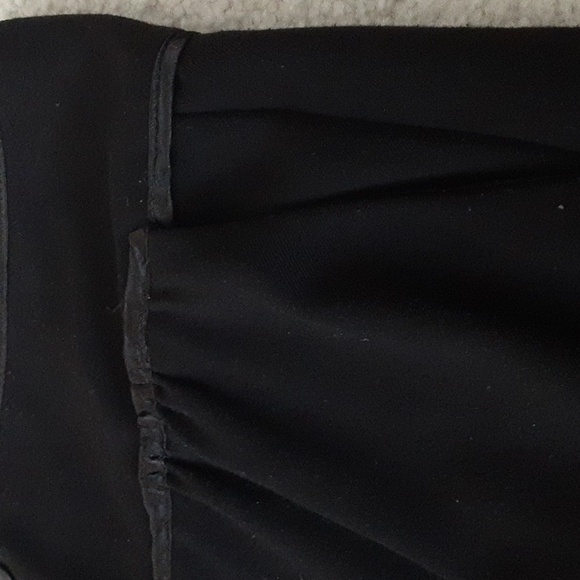 Twenty one black skirt with pockets. Size medium. - Picture 5 of 9